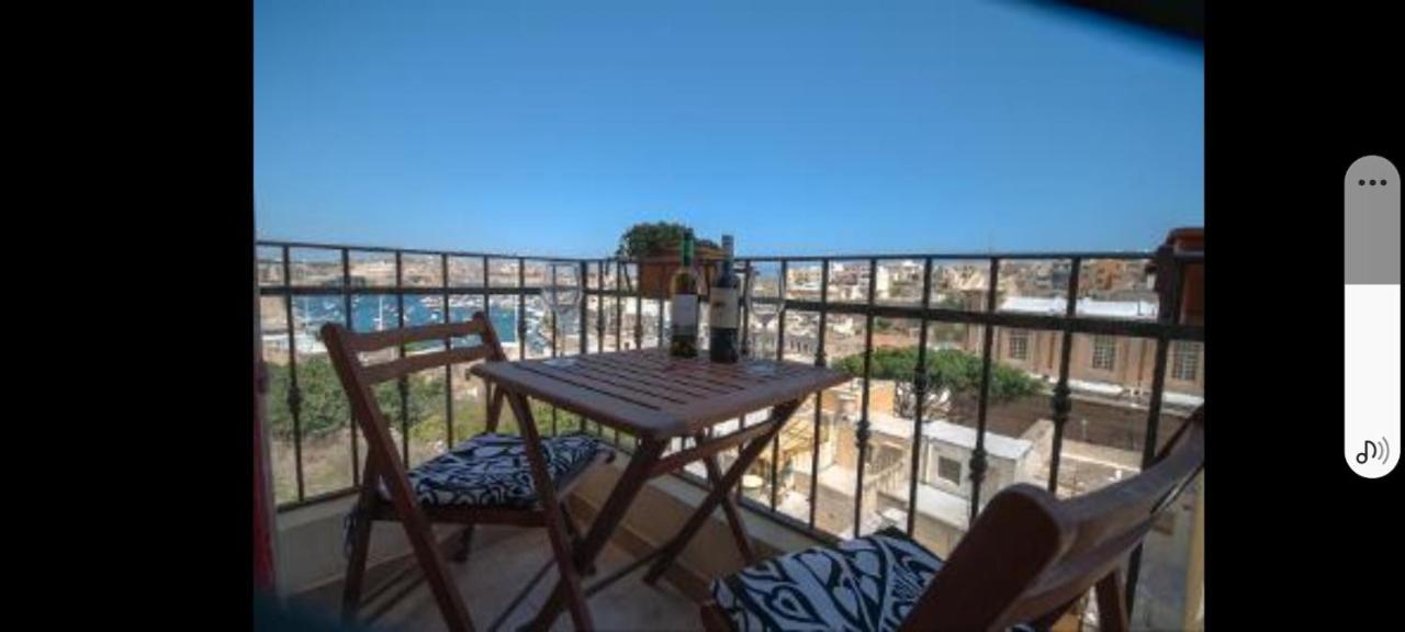 Upper Valley Sea View Kalkara Extérieur photo